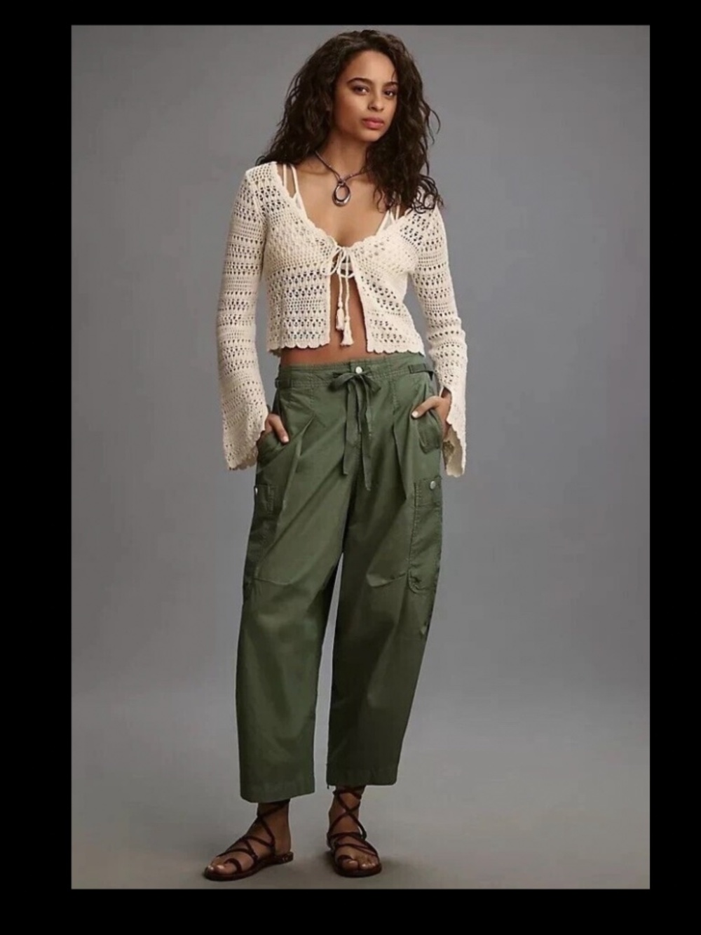 Anthropologie Pilcro slouchy fit surplus cargo pants Size 26 (Q1-53E)